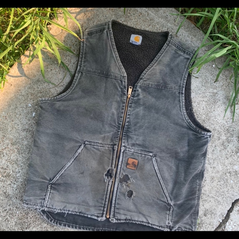 Large distressed Carhartt vest